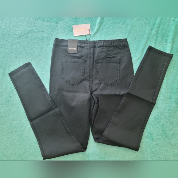 Misguided faux leather black jeans - Picture 3 of 3